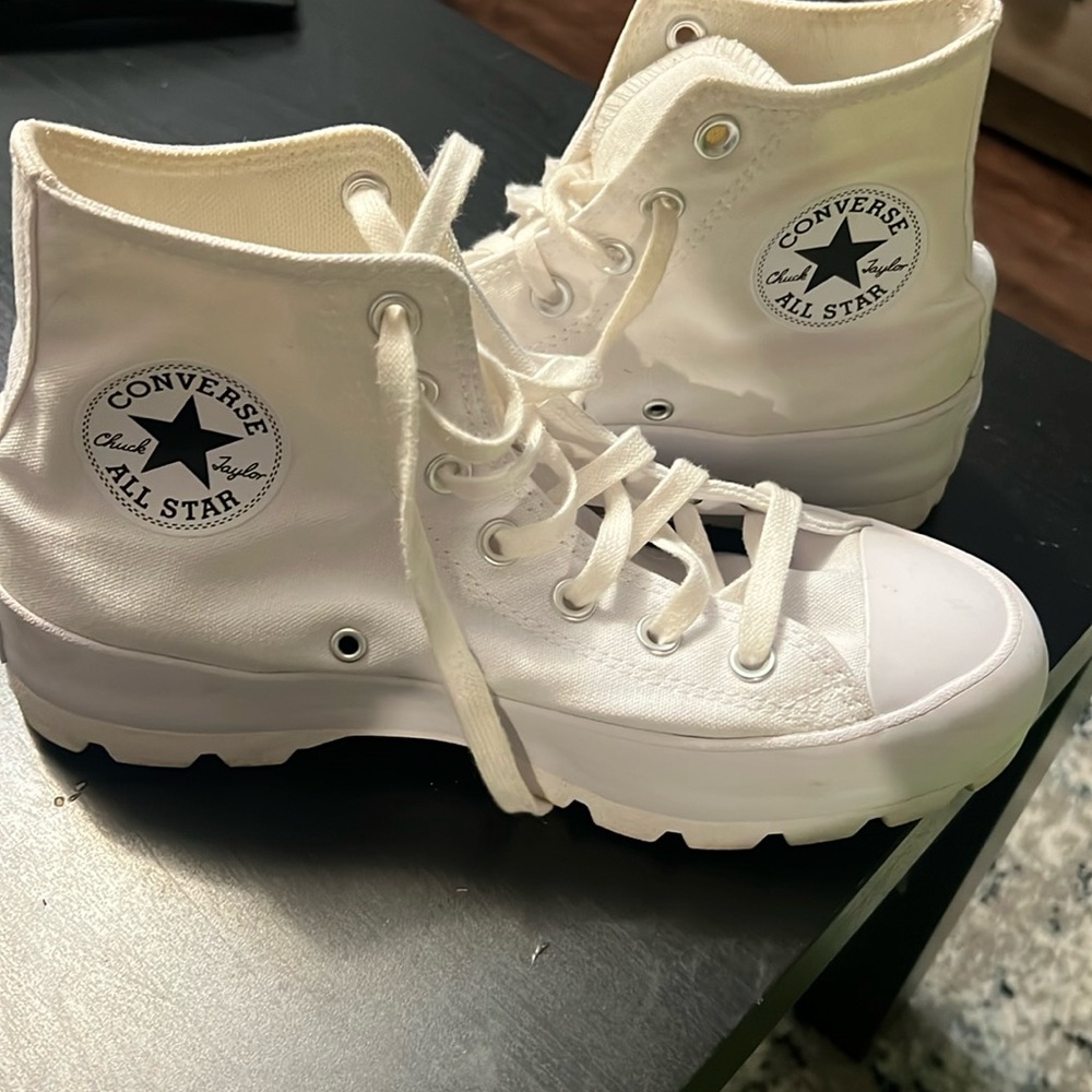 White Women Converse Chuck Taylor All Star Shoes